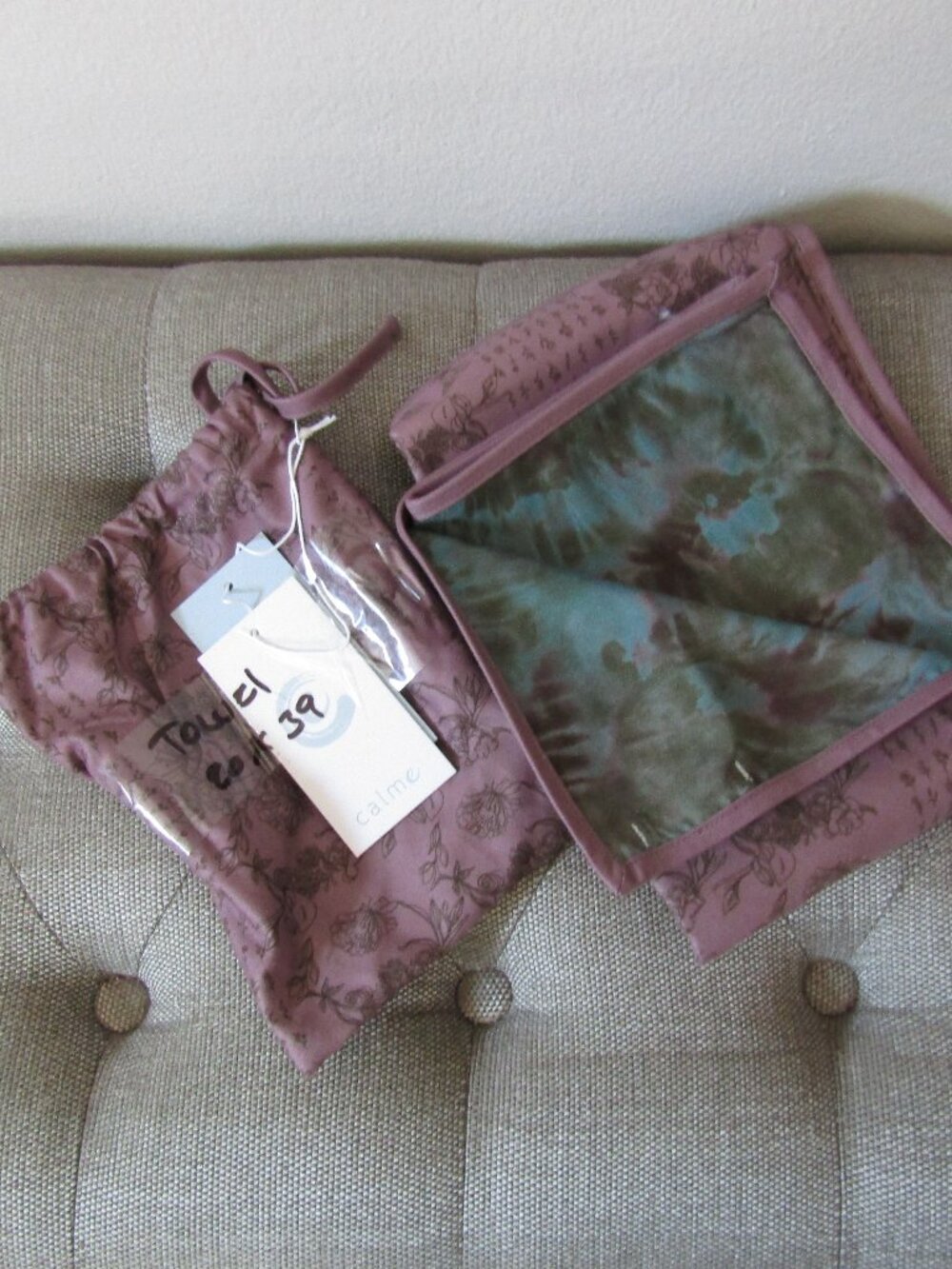 Johnny Was Calme Vintage Line Art Mauve Towel